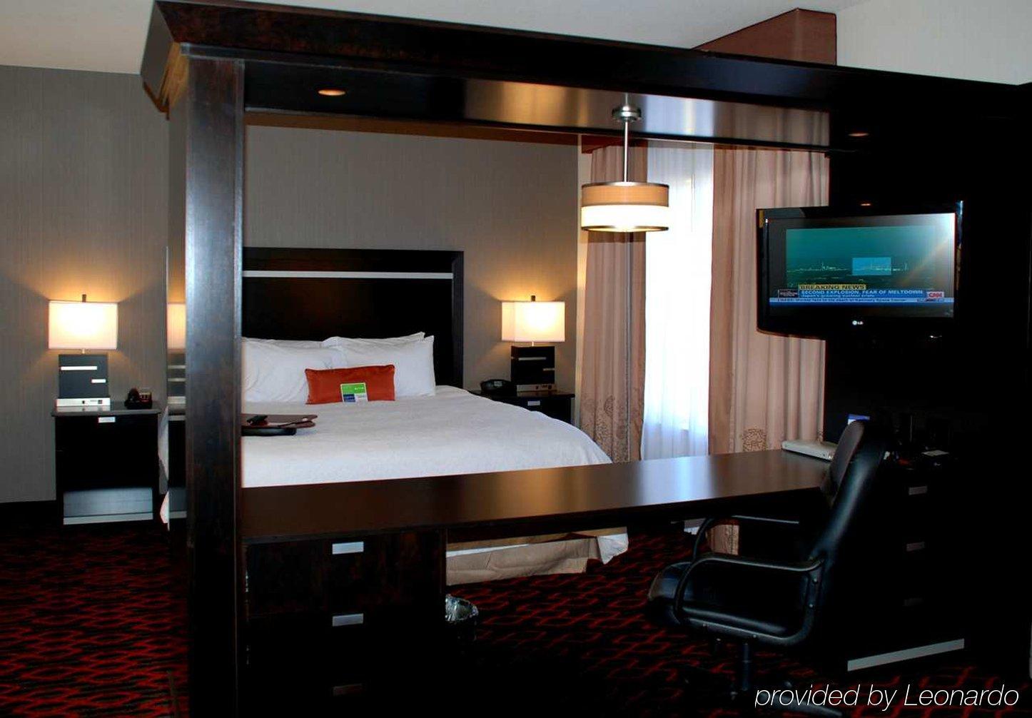 Hampton Inn & Suites By Hilton Lethbridge Ruang foto