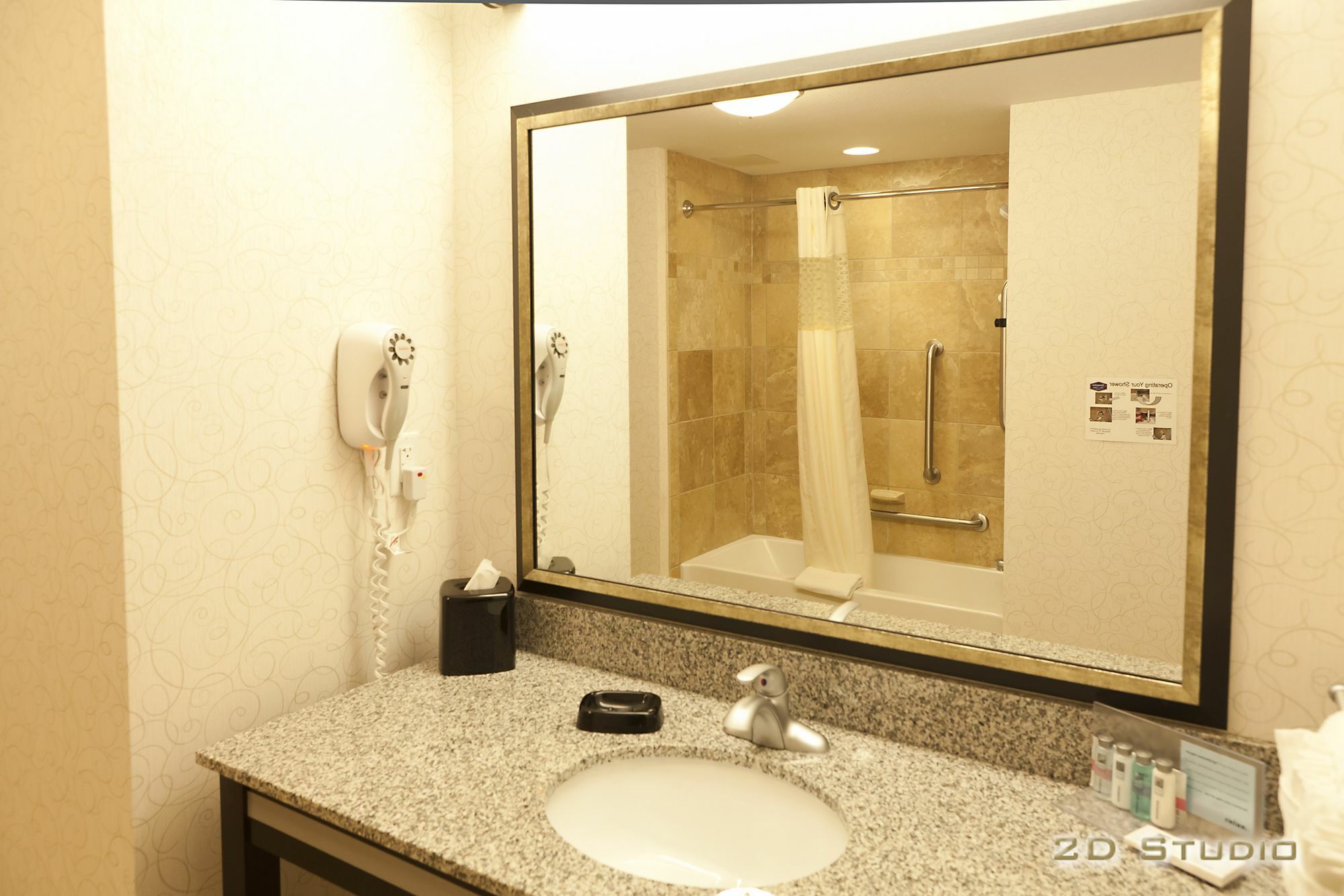 Hampton Inn & Suites By Hilton Lethbridge Bagian luar foto